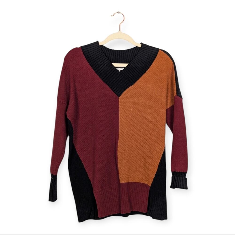 Stitch Drop Black Color Block V-Neck Tunic Sweater Size S